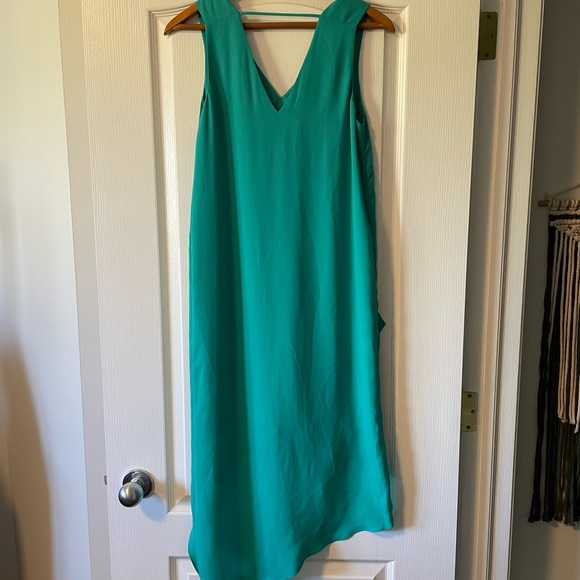 Stunning Green RW&Co Dress, size xs - Picture 4 of 4